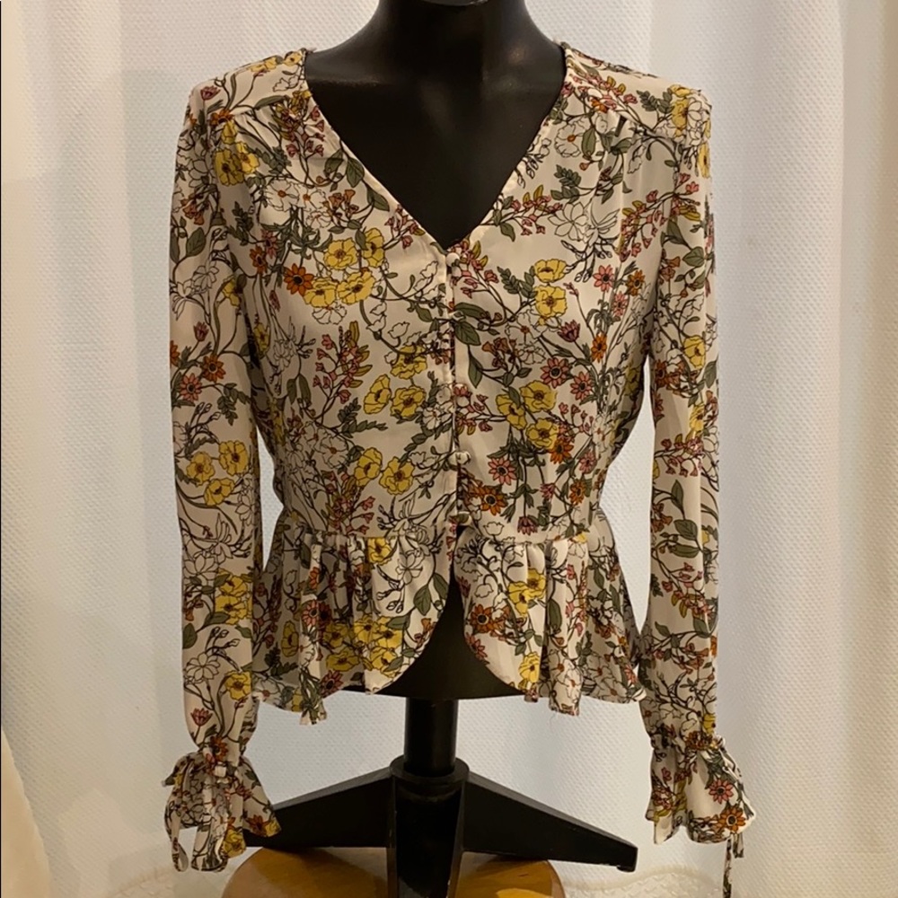 Francesca’s long sleeve top